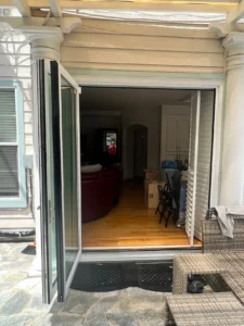 bi fold
