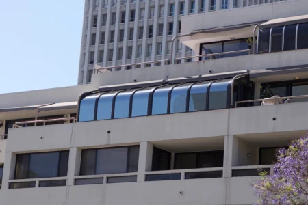 curved window