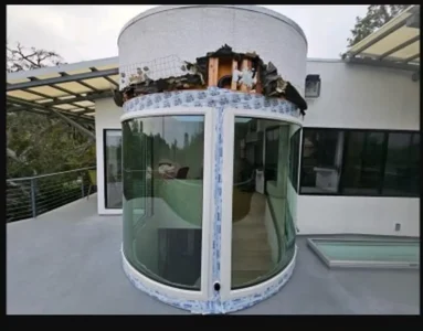 curved window